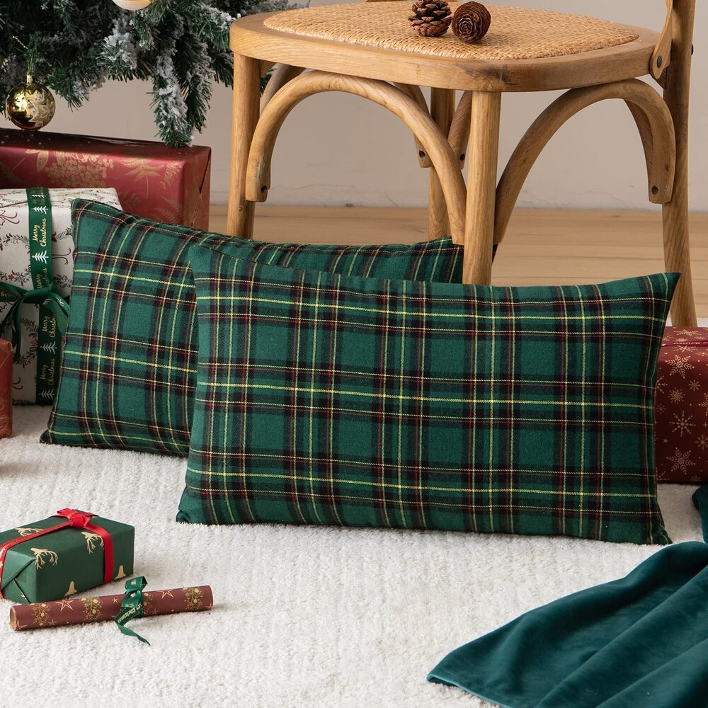 9522 Pack of 2 Christmas Plaid Decorative Throw Pillow Covers Scottish